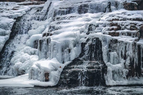 Lastiver waterfall in winter